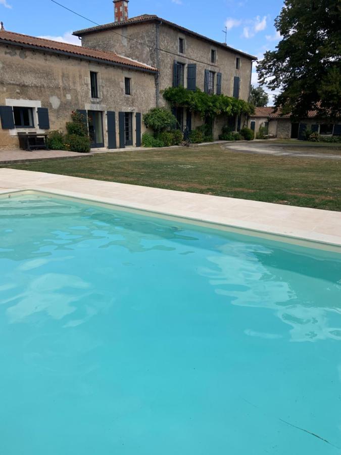 Le Petit Manoir Brux Exterior foto